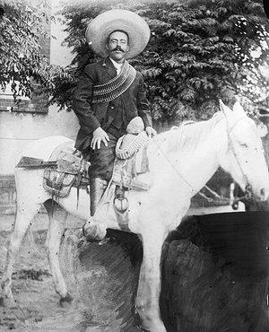 1_Pancho_villa_horseback.jpg